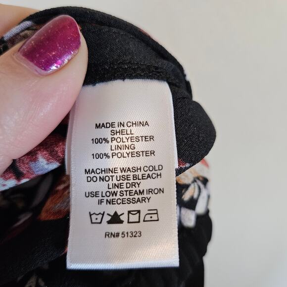 1. State Black Floral Wide Leg Jumpsuit Women's Small Dark Romantic - Picture 10 of 10